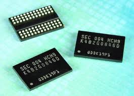 长期收购IC二三极管回收内存芯片钽电容发光管晶振等等电子料