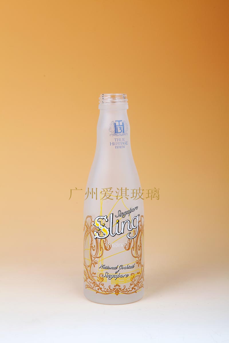 供应广州爱淇700ml [威士忌玻璃酒瓶]晶莹剔透水晶玻璃料