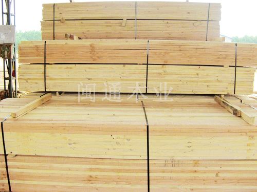 供应yz建筑板材木方，山东日照木材加工厂，闽通木材加工厂.