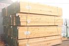 提供yz建筑板材方木，花旗板材方木，铁杉口料.