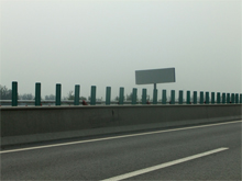 供应京石高速互通桥（正定段） 单立柱广告牌