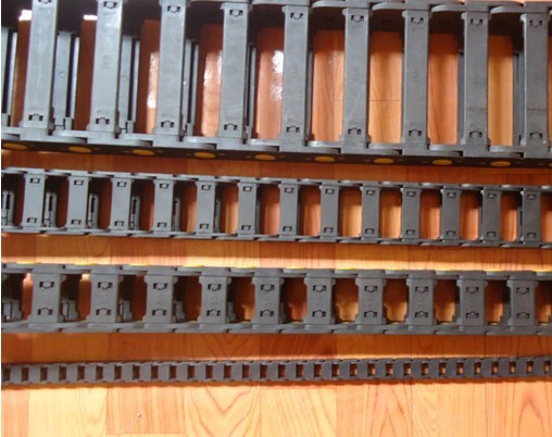 龙门刨床塑料拖链，钢铝拖链-中澳拖链制造厂家