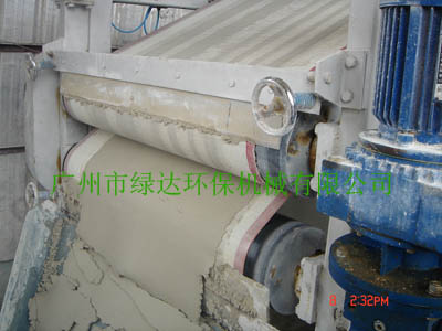 供应带式压滤机,广州绿达多年的带式压滤机生产经验