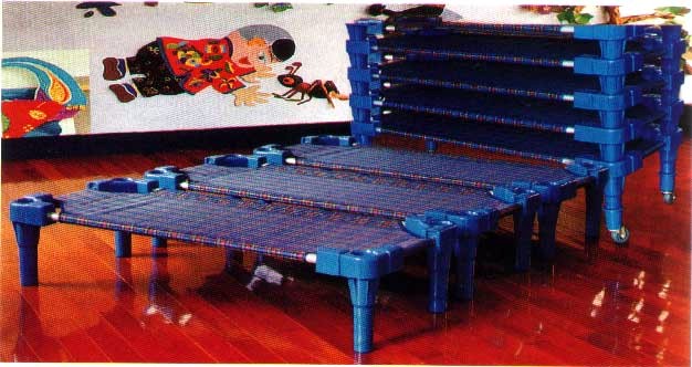 木制拆叠床玩具架 南宁康桥体育 体育设备专家