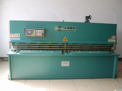 yz剪板机来自河南艾顿机床 15515551835液压剪板机