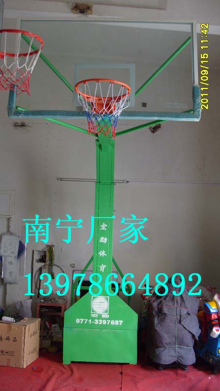 篮球架厂家，南宁新款篮球架，篮球架直销，南宁篮球架价格