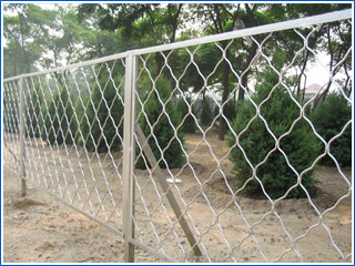 供应美格网护栏 ，桥梁护栏网，斜方孔护栏网