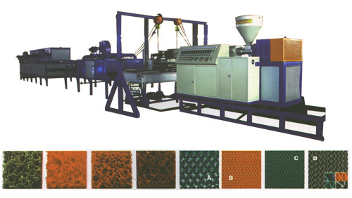 中国{zh0}的塑料喷丝地毯生产线厂家，源宏源塑机供应单色双色两种产品！