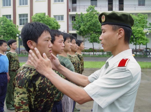 江西少年拓展军校哪家zzy南昌摩尔