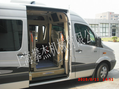 上海攀杰机械提供PANJIE-商务车无障碍升降机