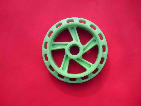 供应塑胶轮蕊，玩具车轮蕊，深圳协盛开模制作塑胶轮蕊