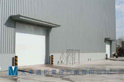 天津快速卷帘门天津yz垂直提升门，翻版提升门，折叠提升门生产商工业提升门