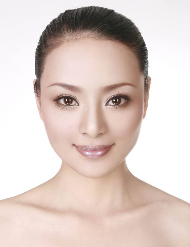 中国双眼皮修复专家王桂龙