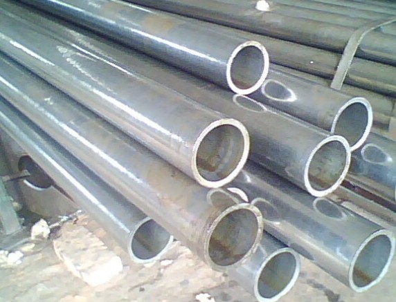 供应１５ＣｒＭｏ合金管，１２ＣｒＭｏ合金管，无缝钢管厂天津鑫旺钢联钢材有限公司