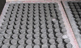 分析2012水泥垫块机|华阳{zx1}行情水泥钢筋垫块机价格图片