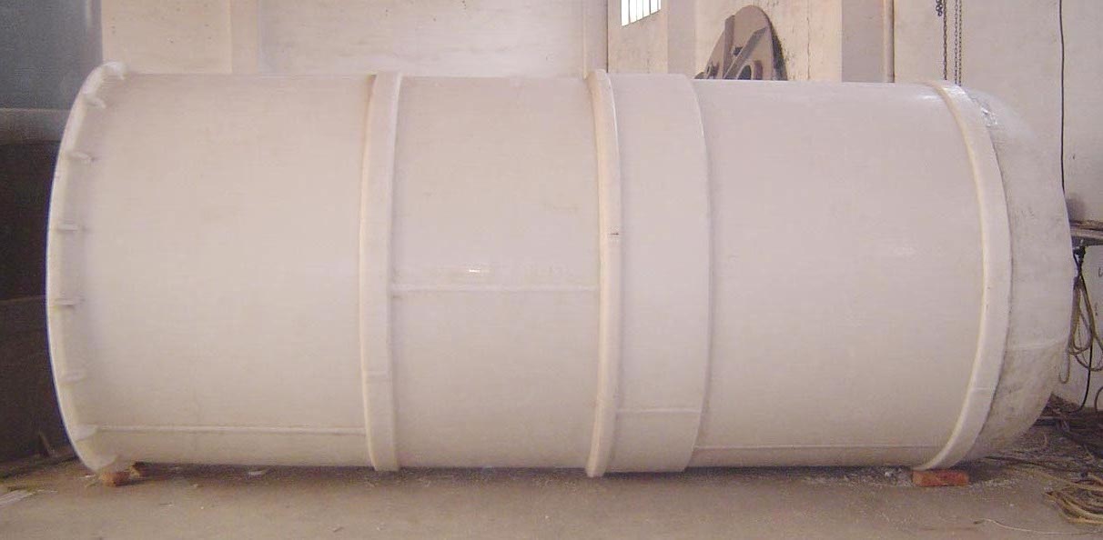 供应塑料风机 塑料设备--济南市天桥塑料焊接厂有限公司
