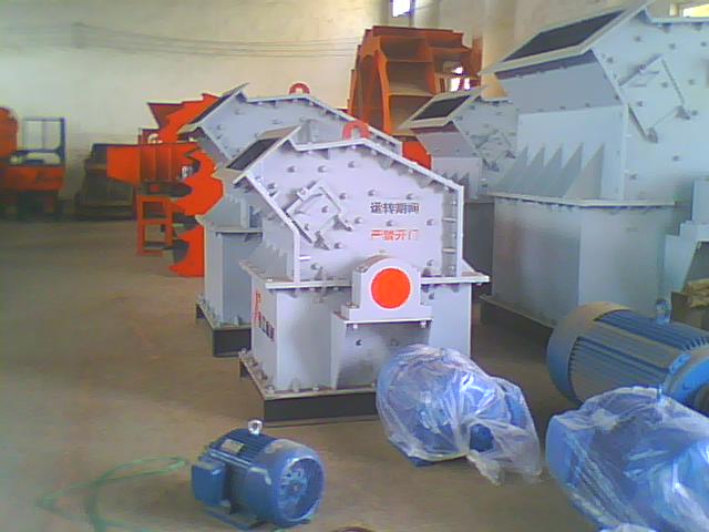 供应小型水泥粉磨站锯末粉碎机新疆破碎机木屑机木材磨粉机广州