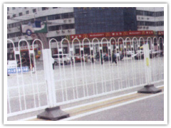 供应优质河北省安全设备，市政道路护栏网，顺嘉市政护栏网