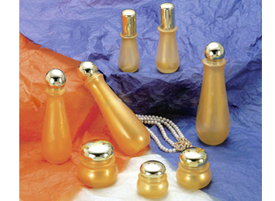 生产玻璃瓶工艺制品，生产挂饰玻璃瓶 ，供应指甲油瓶，药用玻璃瓶    
