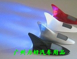 广州供应汽车精品，批发汽车防滑垫用品，汽车带灯尾翼，2012年{zx1}款式