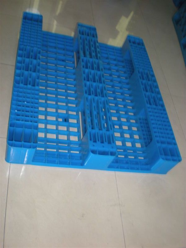 供应1210川字塑料托盘（加八根钢管）北京天津