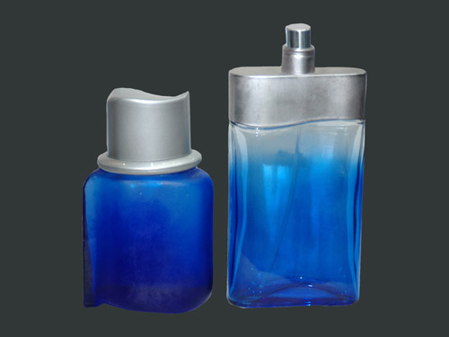 供应汽车香水瓶，香水座玻璃瓶，调味品瓶，生产特大号玻璃方缸