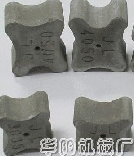 福建塑料钢筋垫块机低价格半自动水泥垫块机华阳出售小型垫块机厂家
