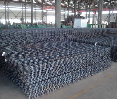 供应大量安平钢筋焊接建筑用网-冀尔特护栏