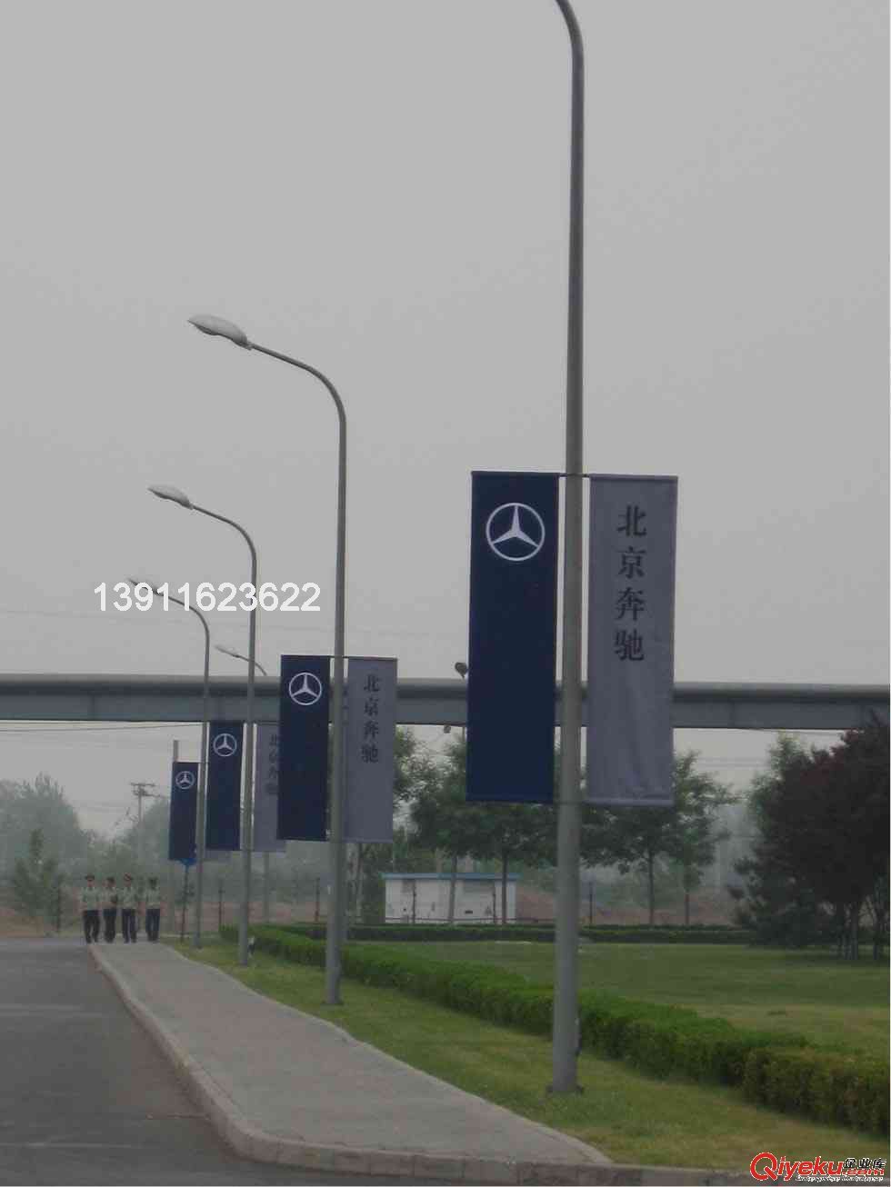 北京小区灯杆挂旗制作安装维护拆除，咨询丽宝刀旗制作中心