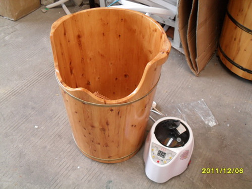 足部熏蒸桶，香柏木蒸脚桶，熏蒸养生木桶
