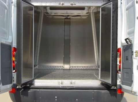 福田风景面包式冷藏车厂家报价 时速120码的小型冷藏运输车辆价格