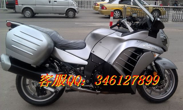特价卖新款川崎 GTR1400摩托车