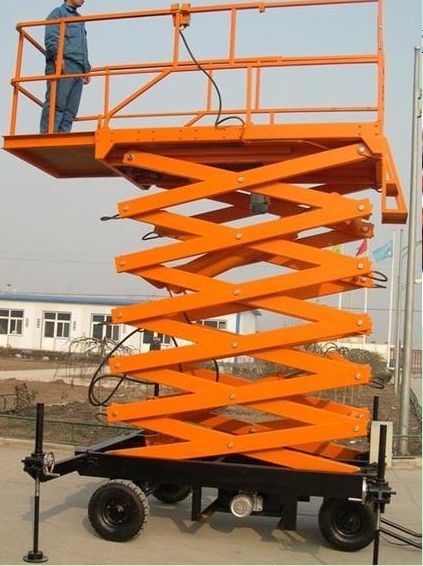 纵横自行走式升降平台    天力制造   专业生产